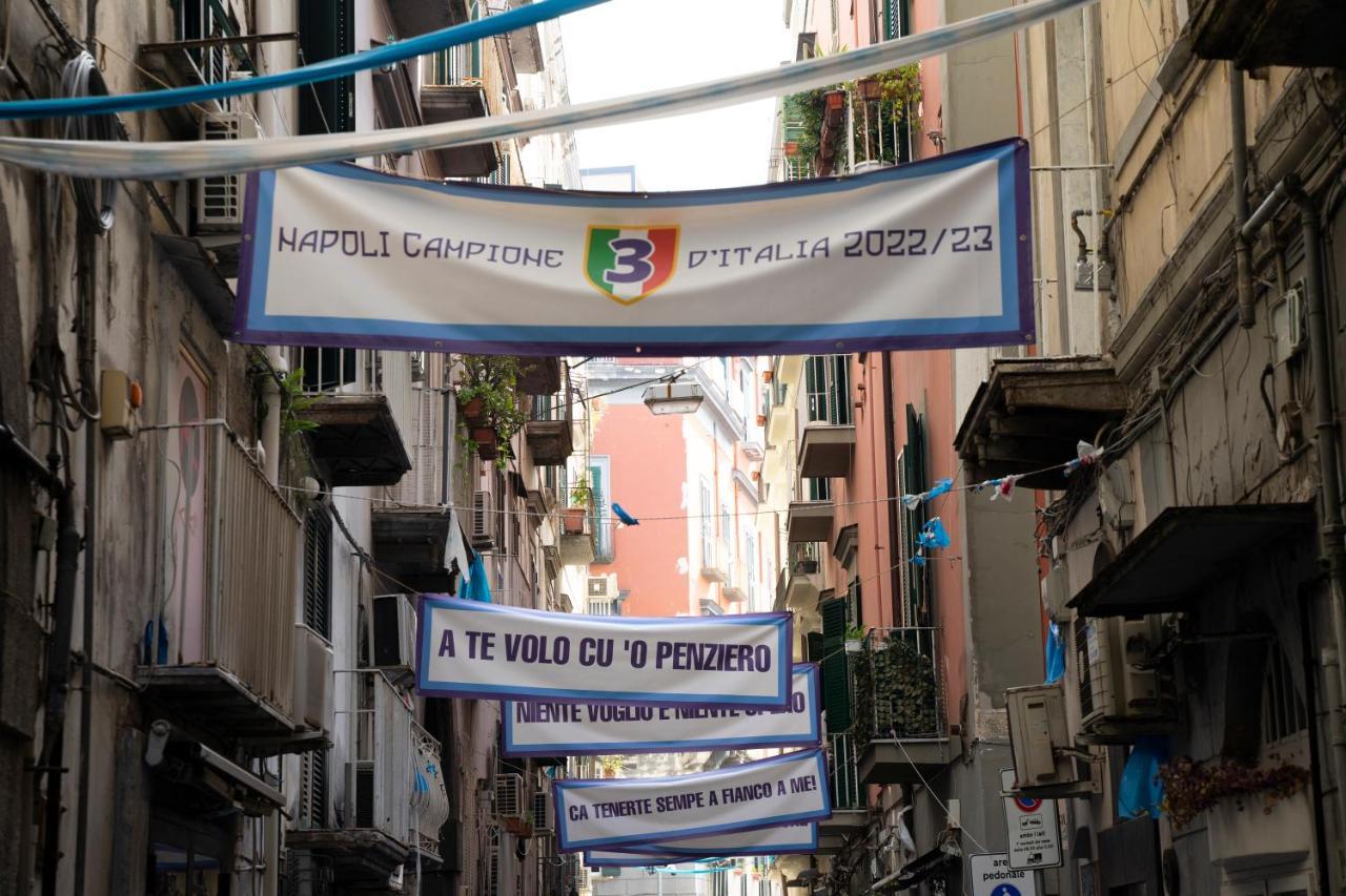 Tom Apartments Napoli Esterno foto